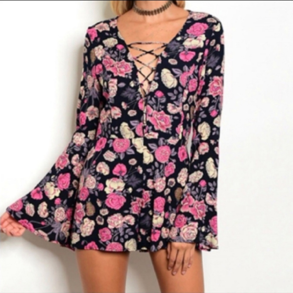 🌷GORGEOUS FLORAL ROMPER